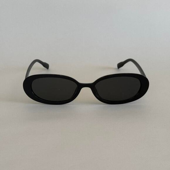 Y2K Black Round Sunglasses – Black Frame & Lens, Unisex, UVA UVB, New - Picture 1 of 6